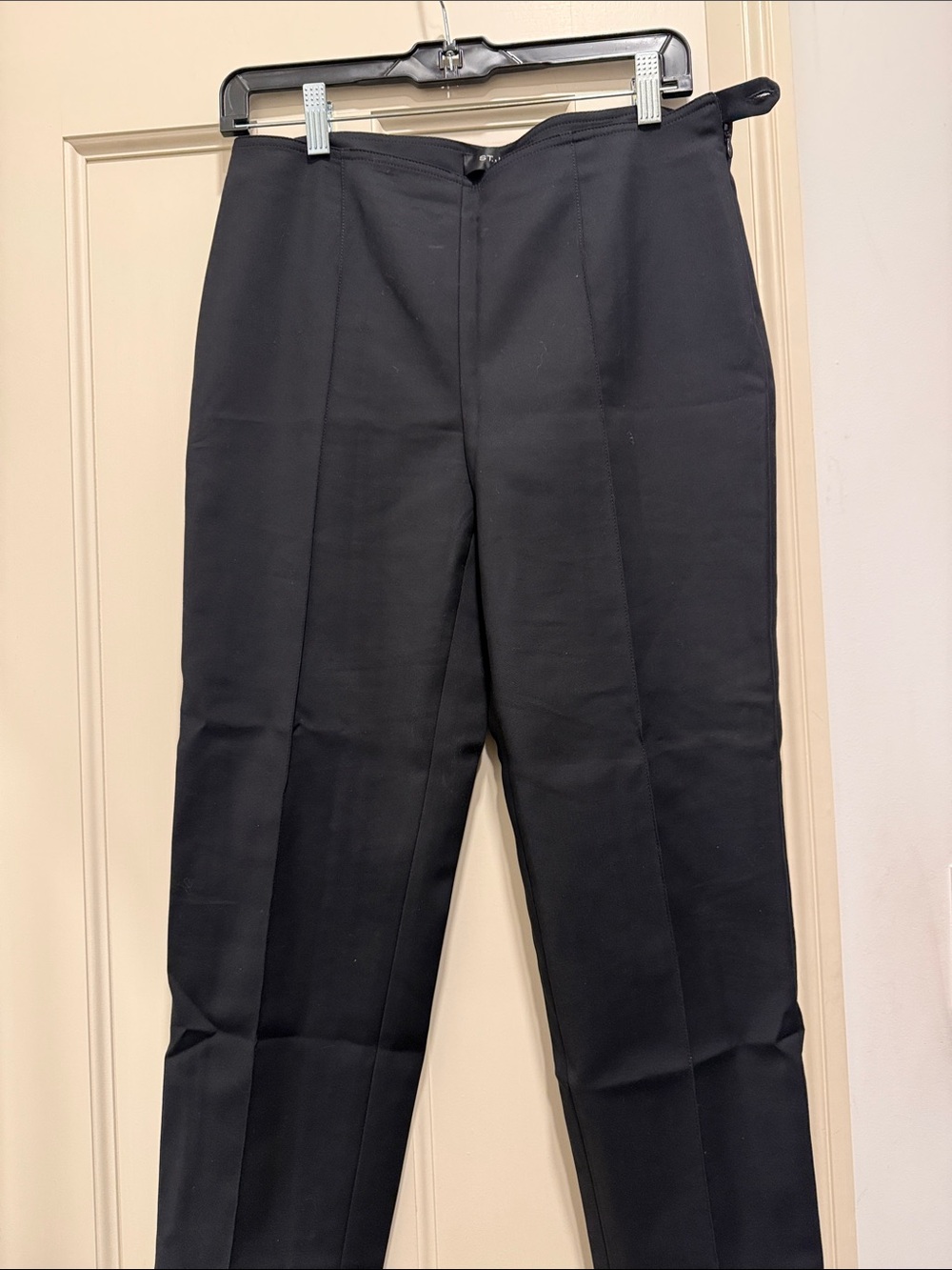 St. John Black Tailored Straight-Leg Pants